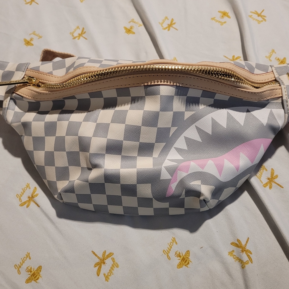 ROSE ALL DAY LA PALAIS SAVVY CROSSBODY WITH TAGS AND IN PLASTIC BAG